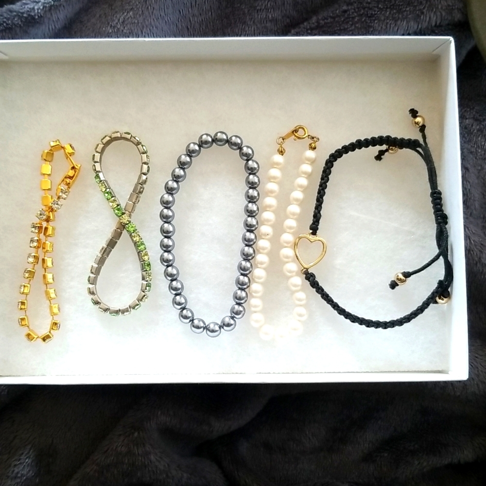 5 Fun Costume Jewelry Bracelets